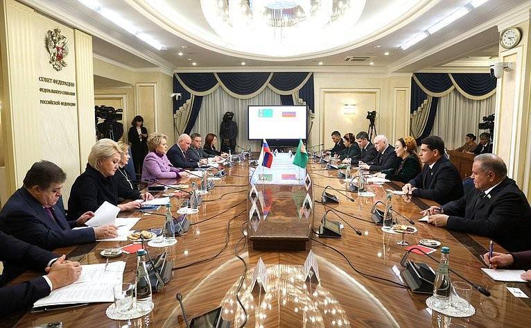 Парламенты Туркменистана и России подписали соглашение о сотрудничестве