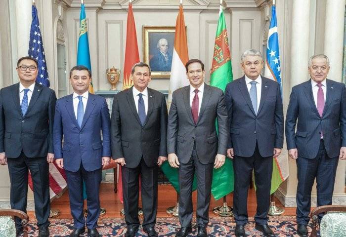 В Госдепартаменте США прошёл прием министров иностранных дел C5+1