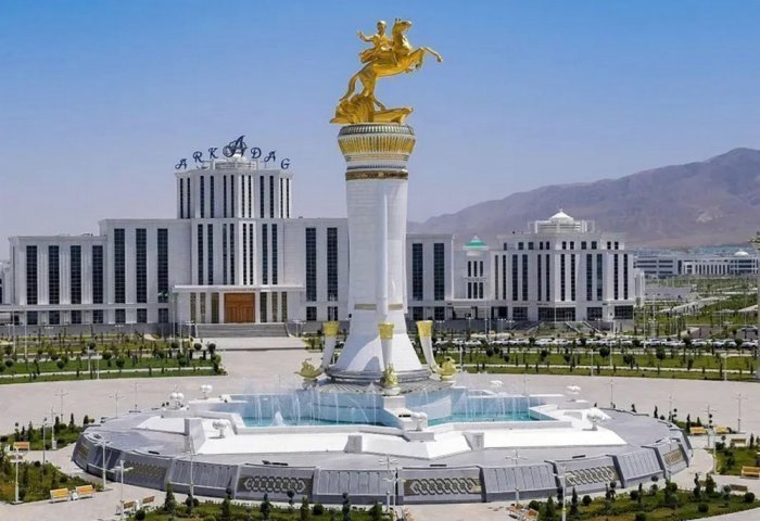Туркменские предприниматели возводят 120 объектов второго этапа города Аркадаг