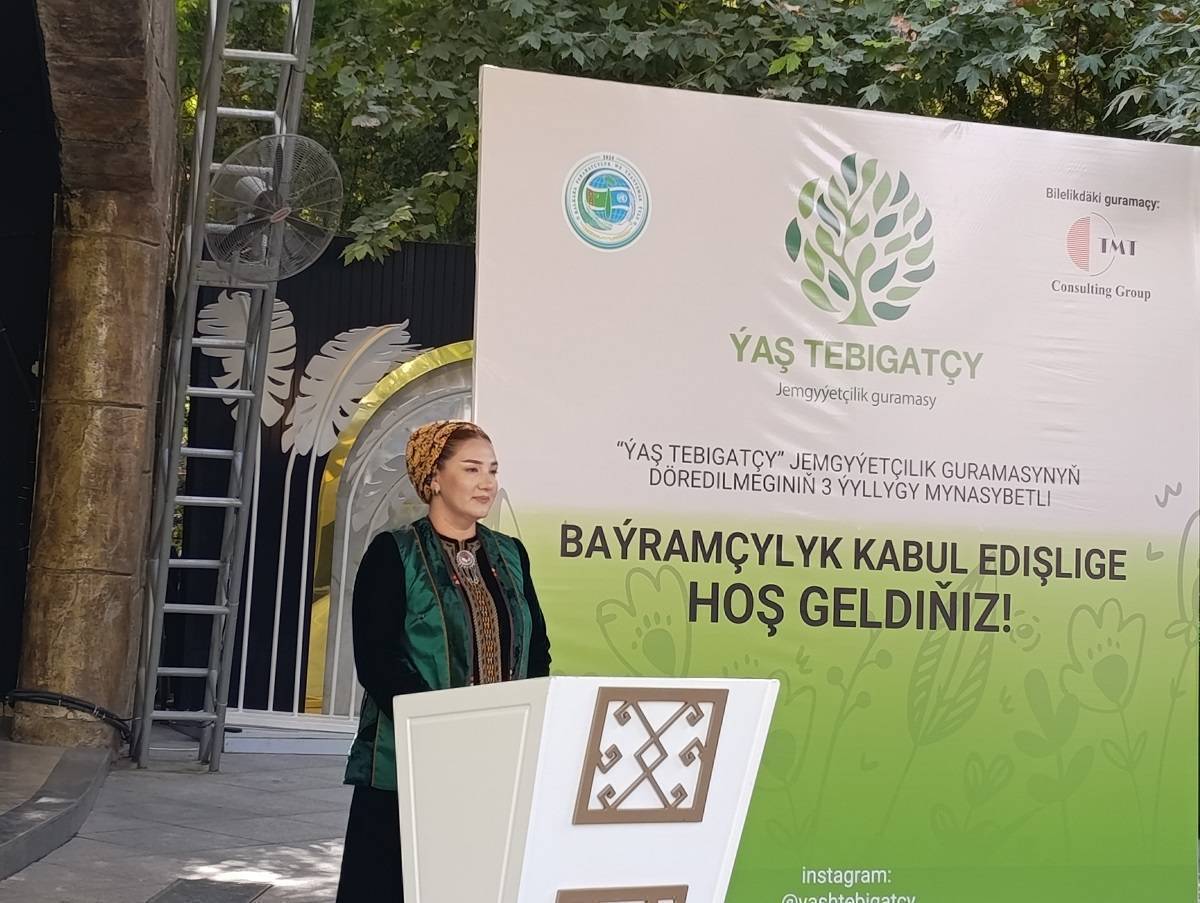 Ekologiýa hereketi we hünärli gurama: «Ýaş tebigatçy»nyň üç ýyly